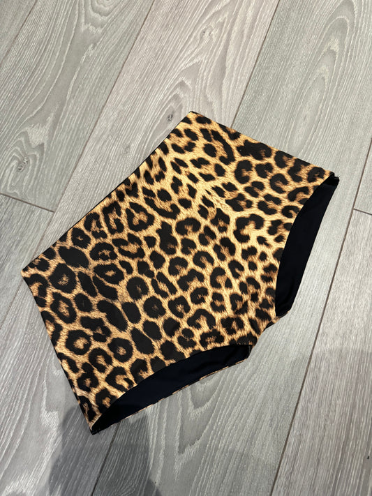 Low rise leopard mini boxer shorts